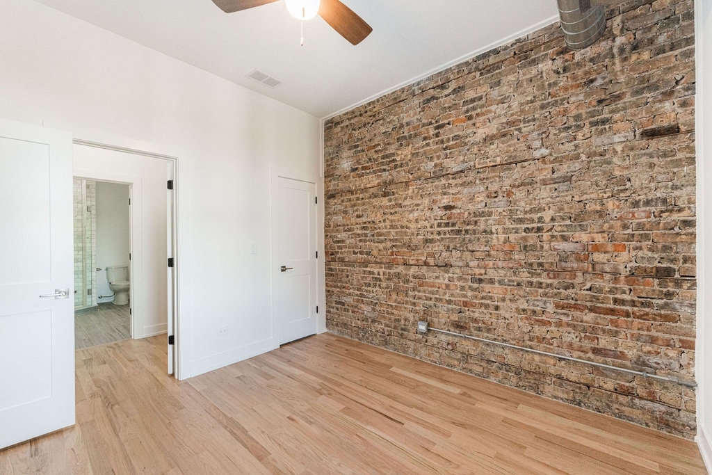 2620 N Milwaukee Avenue - Photo 15