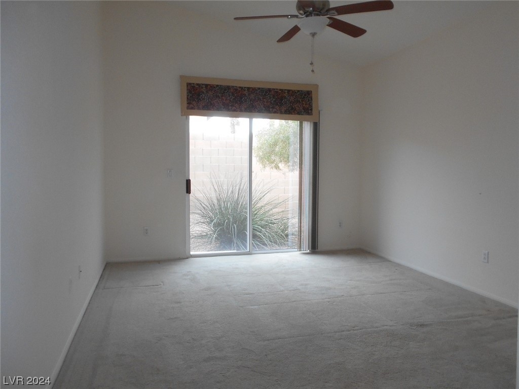 6998 W Santoli Avenue - Photo 9