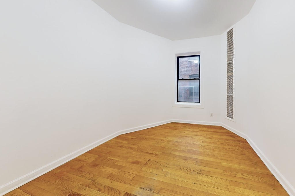 550 West 184th Street - Photo 3