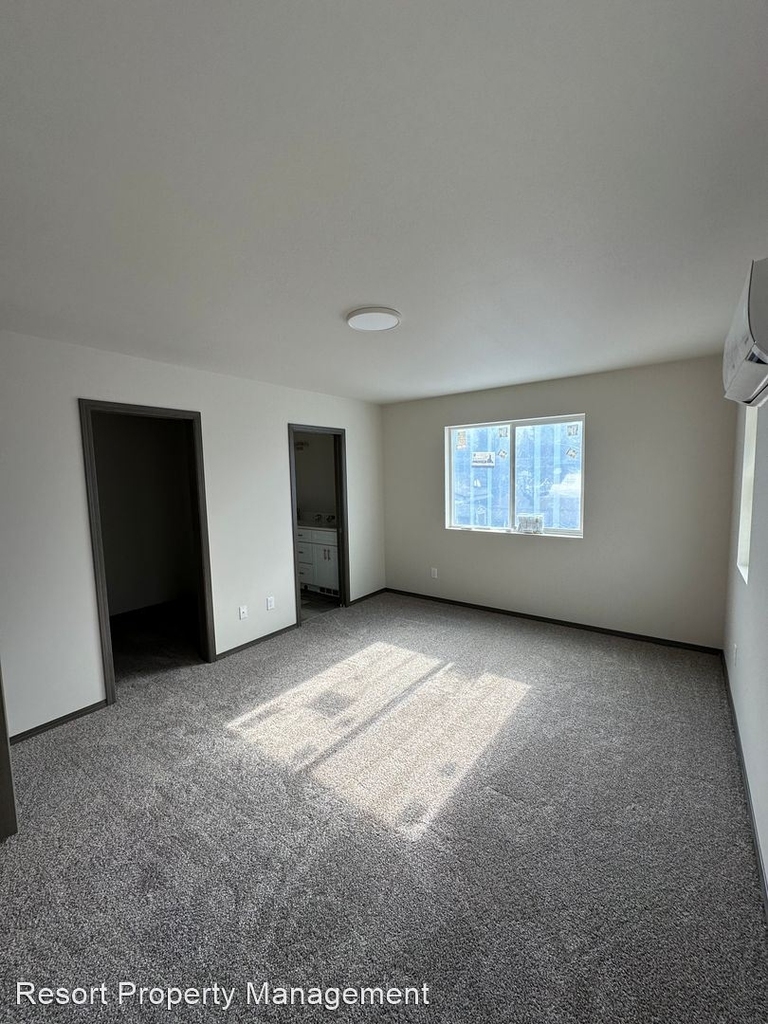 1608 Elm Ave - Photo 8