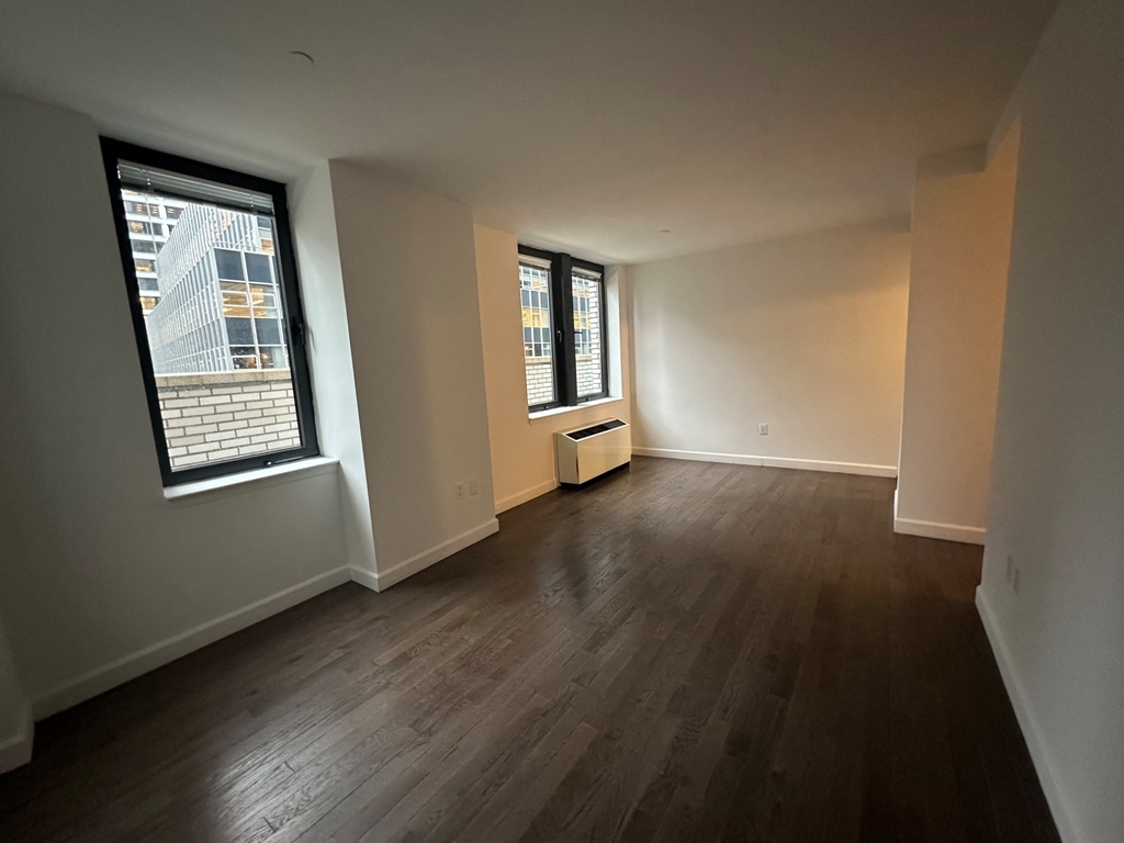 100 Maiden Lane - Photo 1