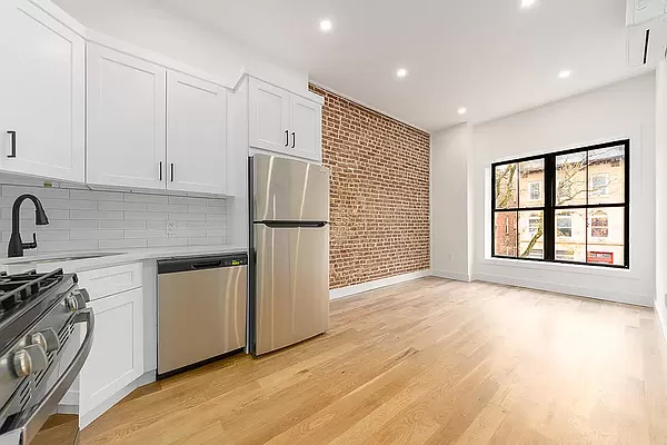 246 East 25th Street - Photo 1