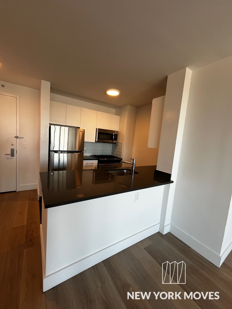 Copy of 45 Center Blvd | Long Island City - Photo 13