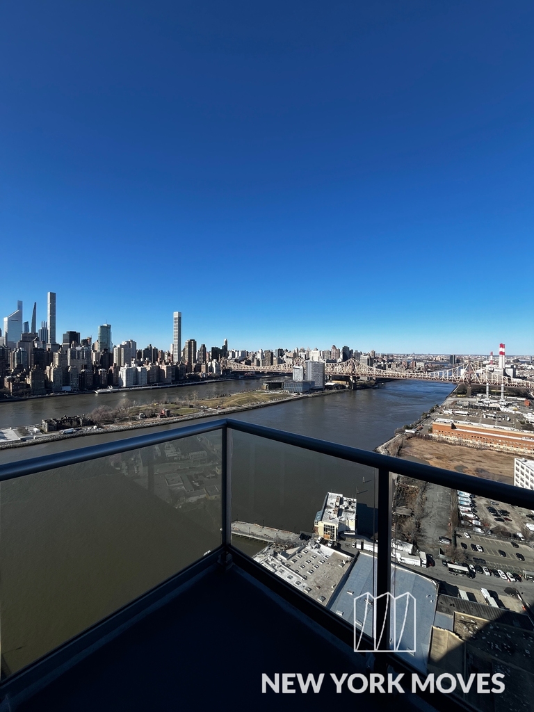 45 Center Blvd | Long Island City - Photo 1