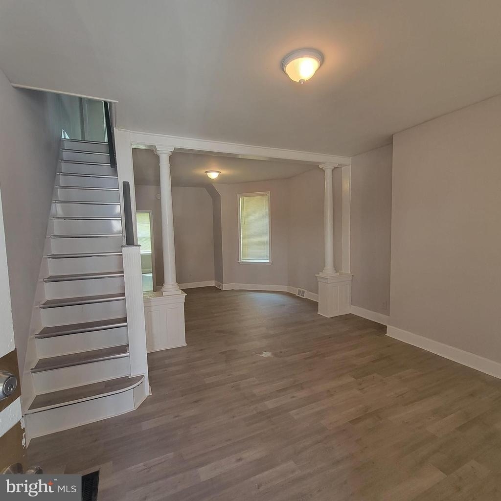 5426 Regent St - Photo 0