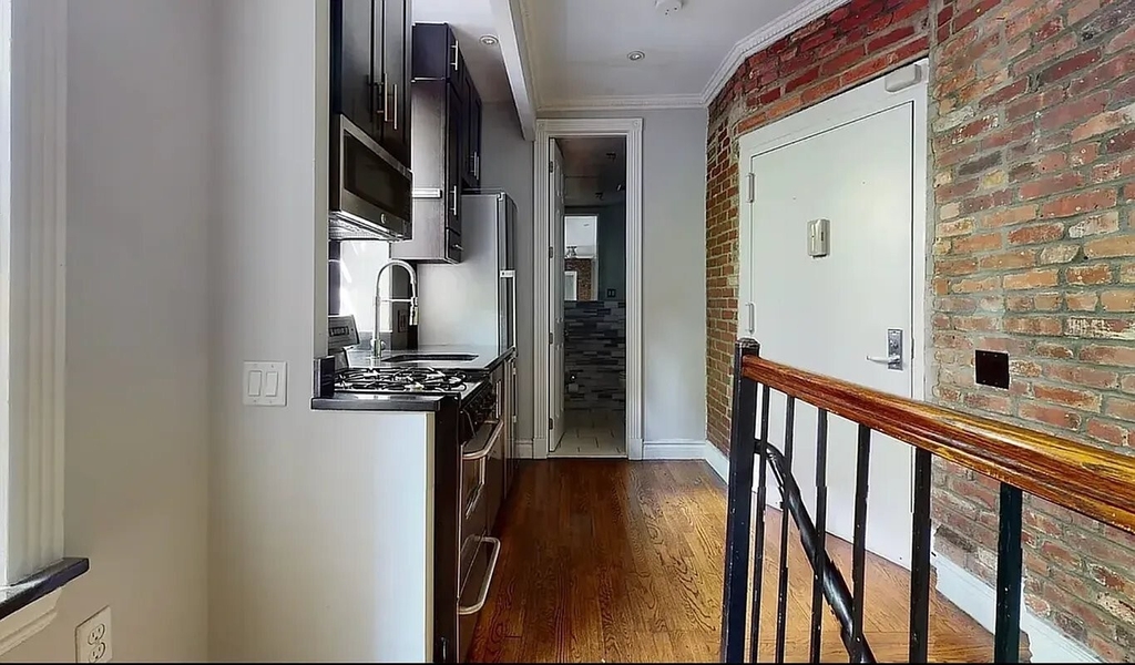 410 East 13th Street - Photo 1