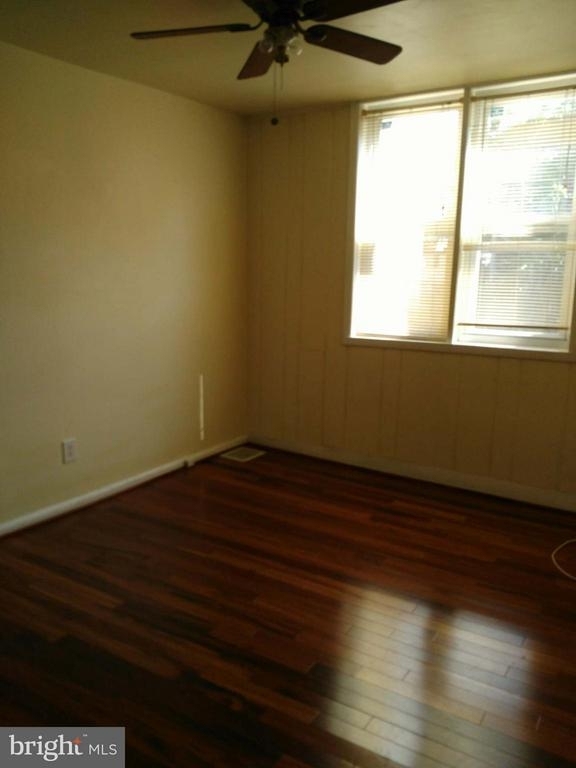 1223 Wylie St Ne - Photo 3