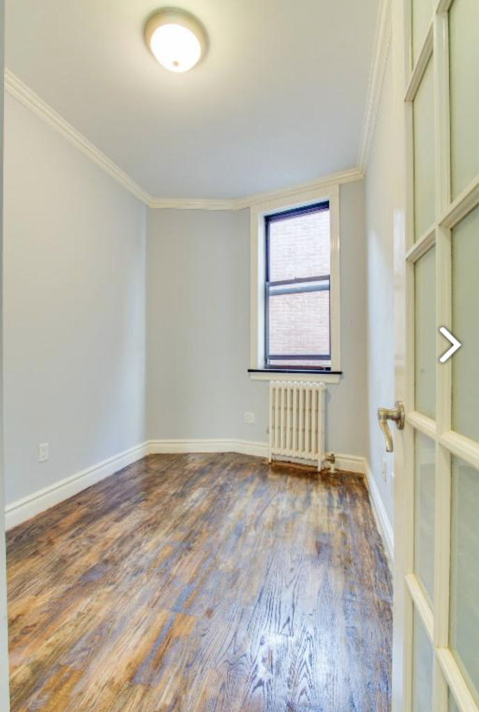 330 East 35th Street - Photo 5