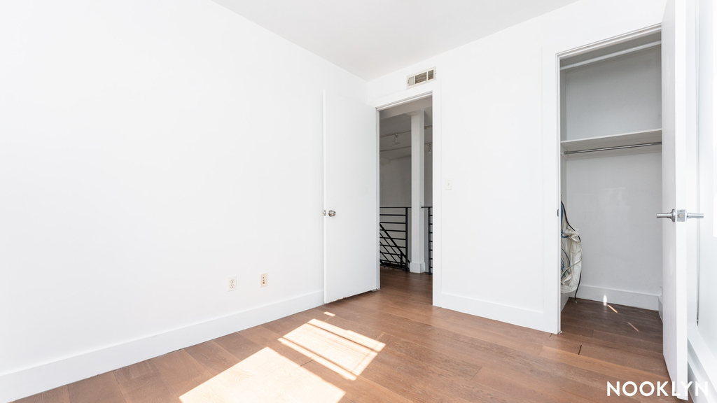 843 Dekalb Avenue - Photo 5