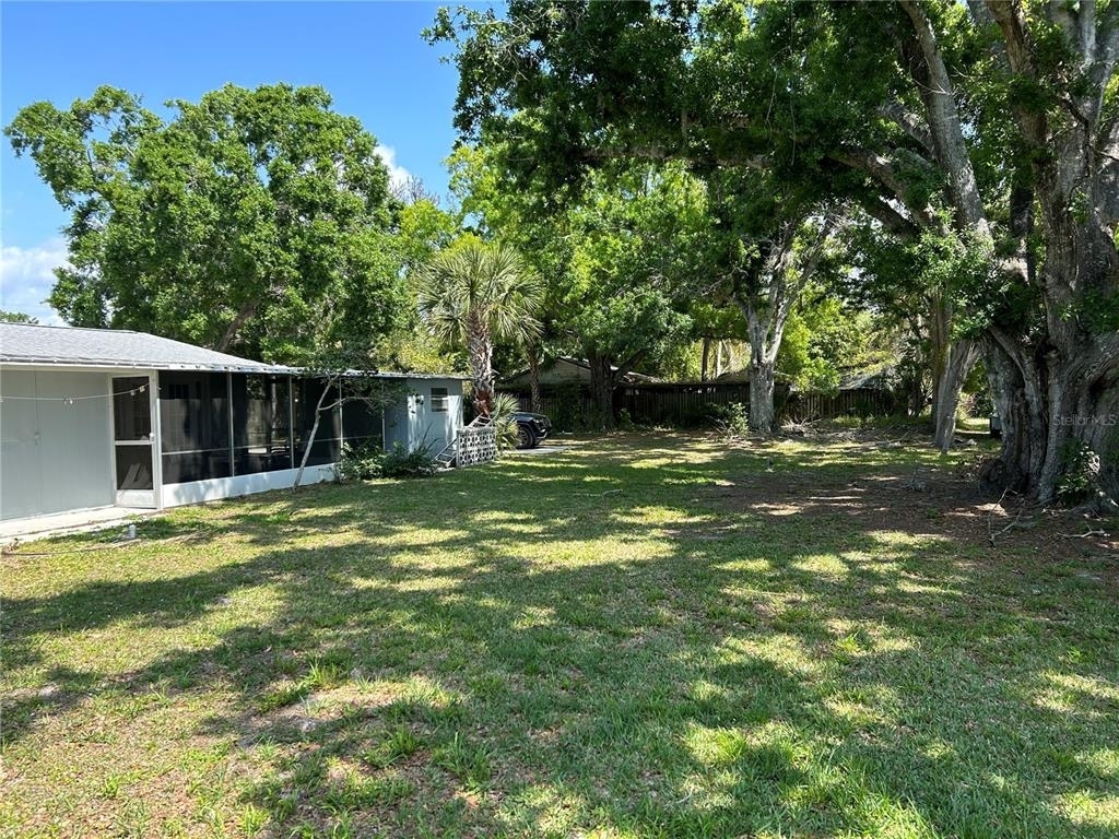 672 Pineapple Place - Photo 12