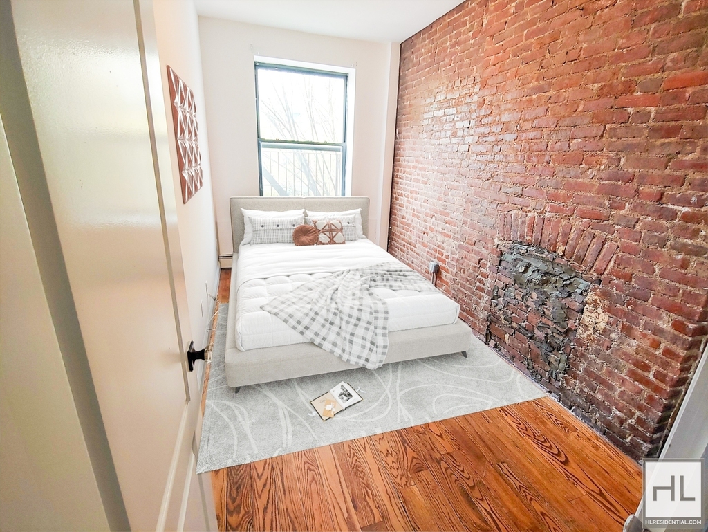 213 West 135 Street - Photo 2