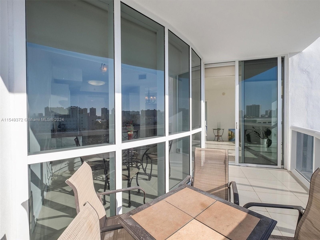 18201 Collins Ave - Photo 20