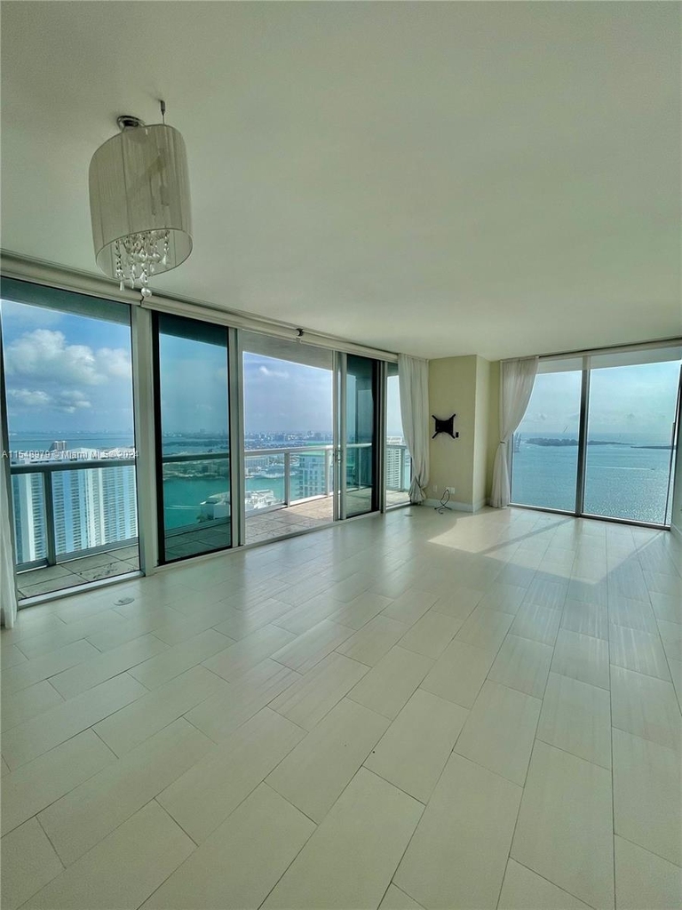 495 Brickell Ave - Photo 3