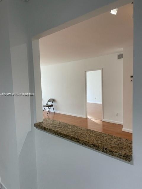 5600 Collins Ave - Photo 14