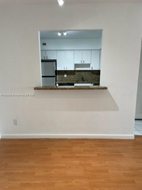 5600 Collins Ave - Photo 17