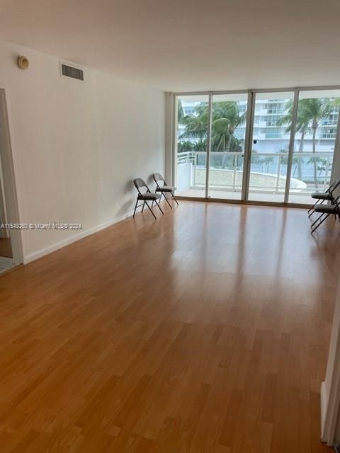 5600 Collins Ave - Photo 18