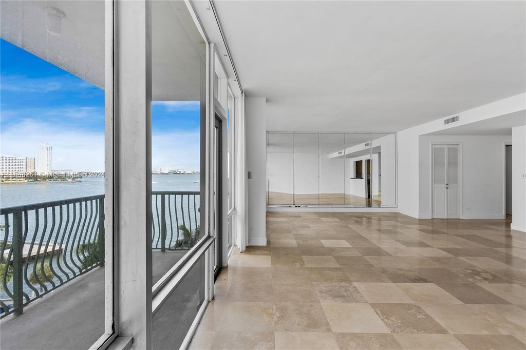 1408 Brickell Bay Dr - Photo 0