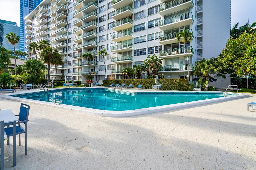 1408 Brickell Bay Dr - Photo 19