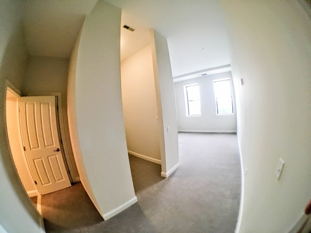 1022 Hancock St - Photo 6