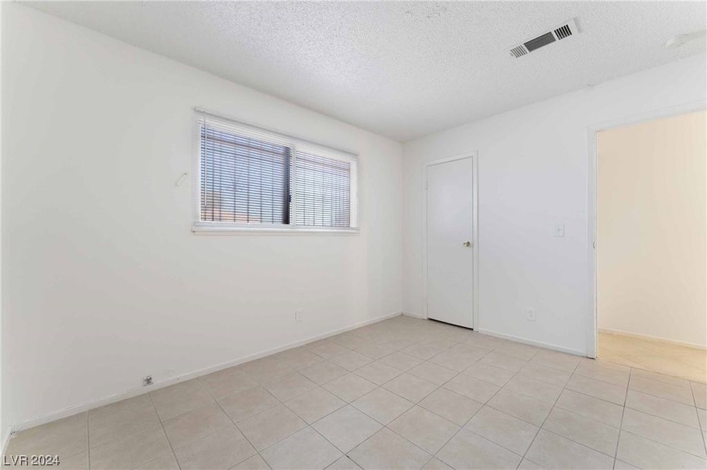 1272 Lawry Avenue - Photo 14