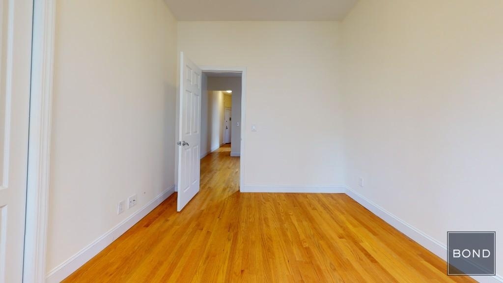 226 East 36 Street - Photo 6