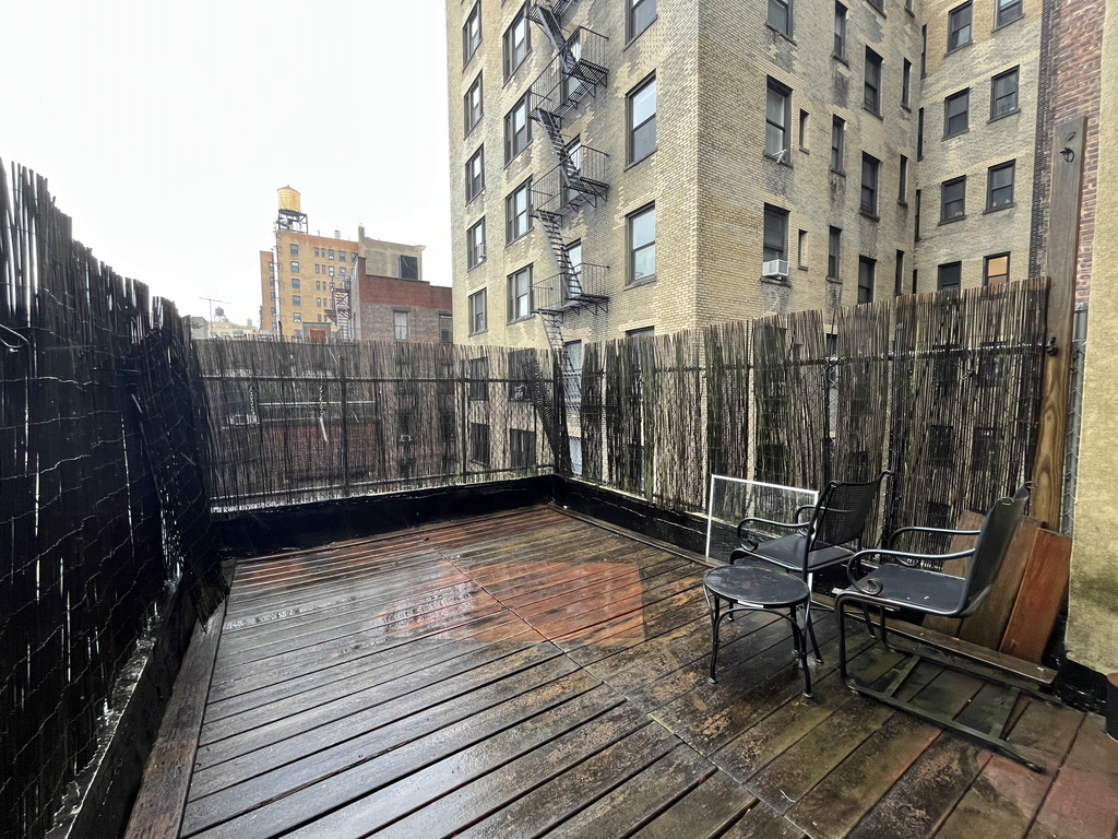 303 West 106th Street - Photo 8