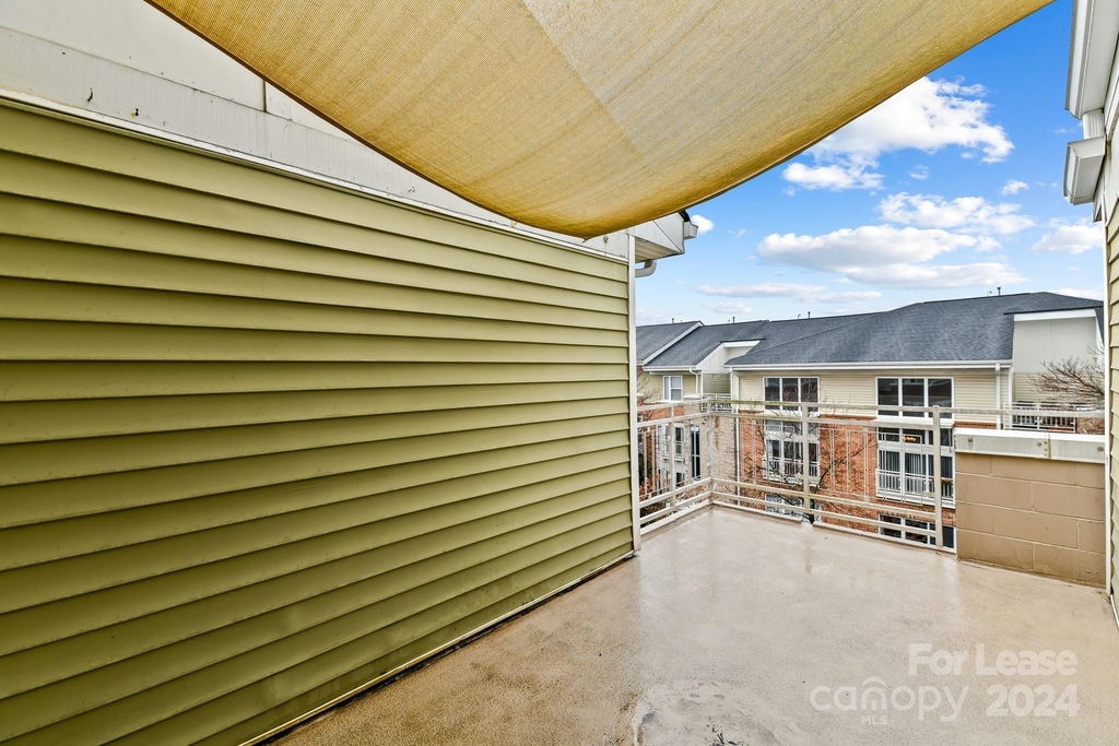 609 Raphael Place - Photo 42