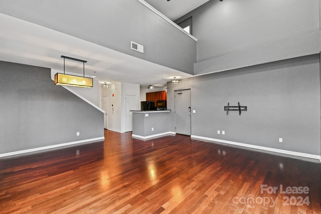 609 Raphael Place - Photo 6