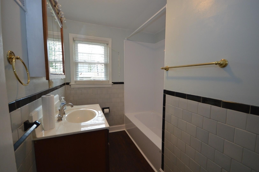 5411 Dorcas Street - Photo 9