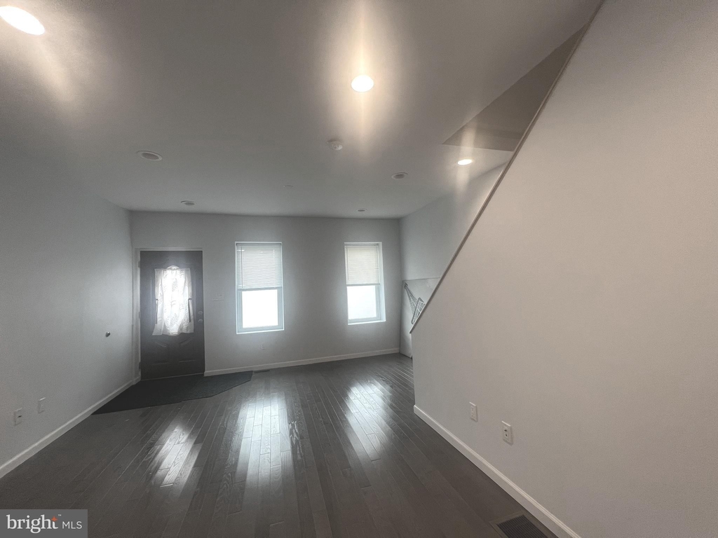 115 W Allen Street - Photo 7