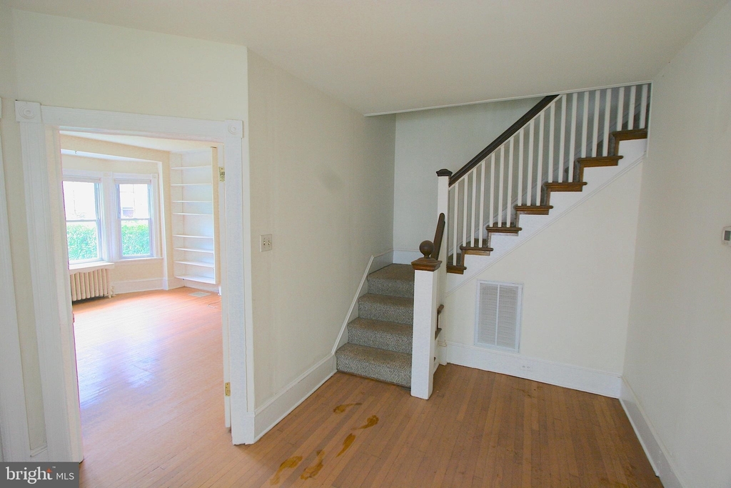 1037 Rees Avenue - Photo 26