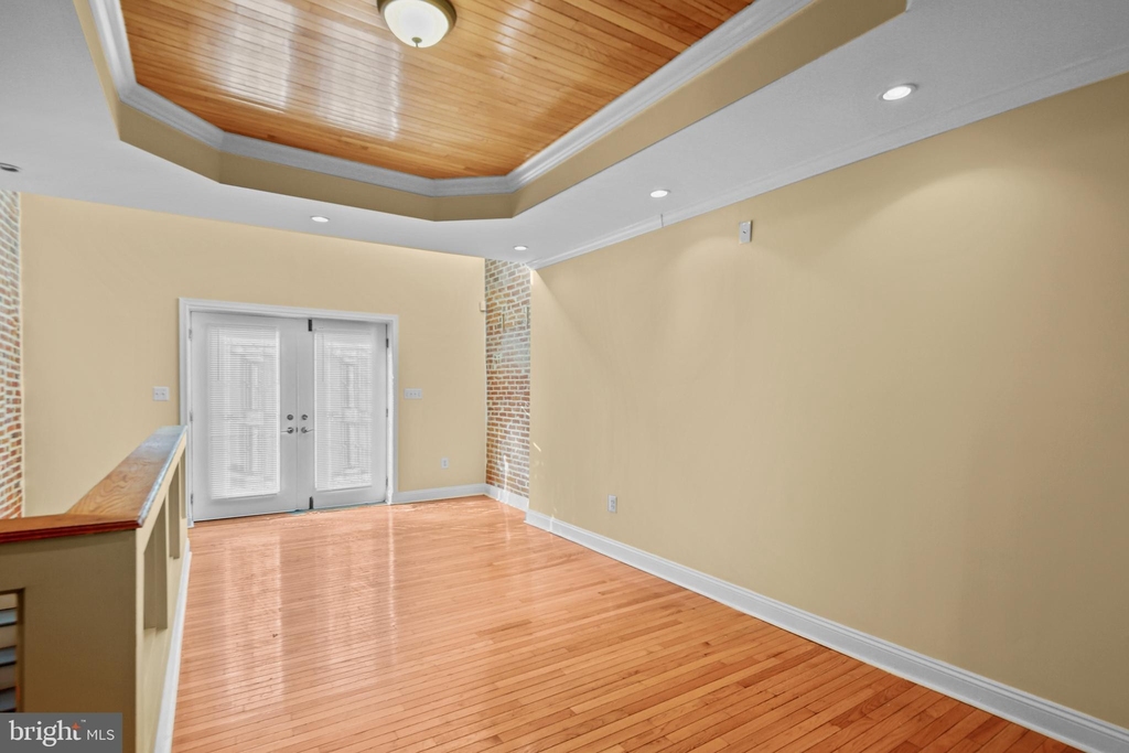 2022 Orleans Street - Photo 4