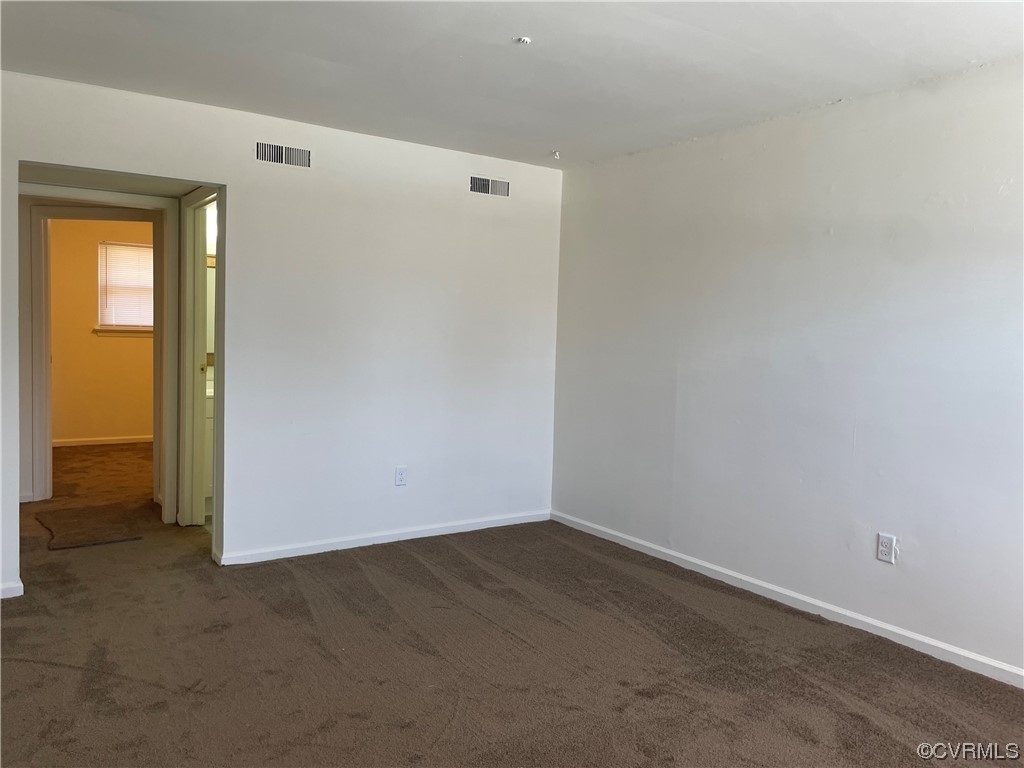 202 Eastman Avenue - Photo 1