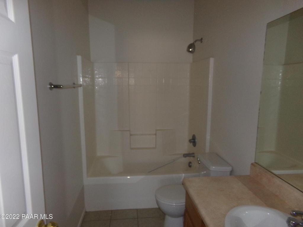 541 N Mercado Street - Photo 10