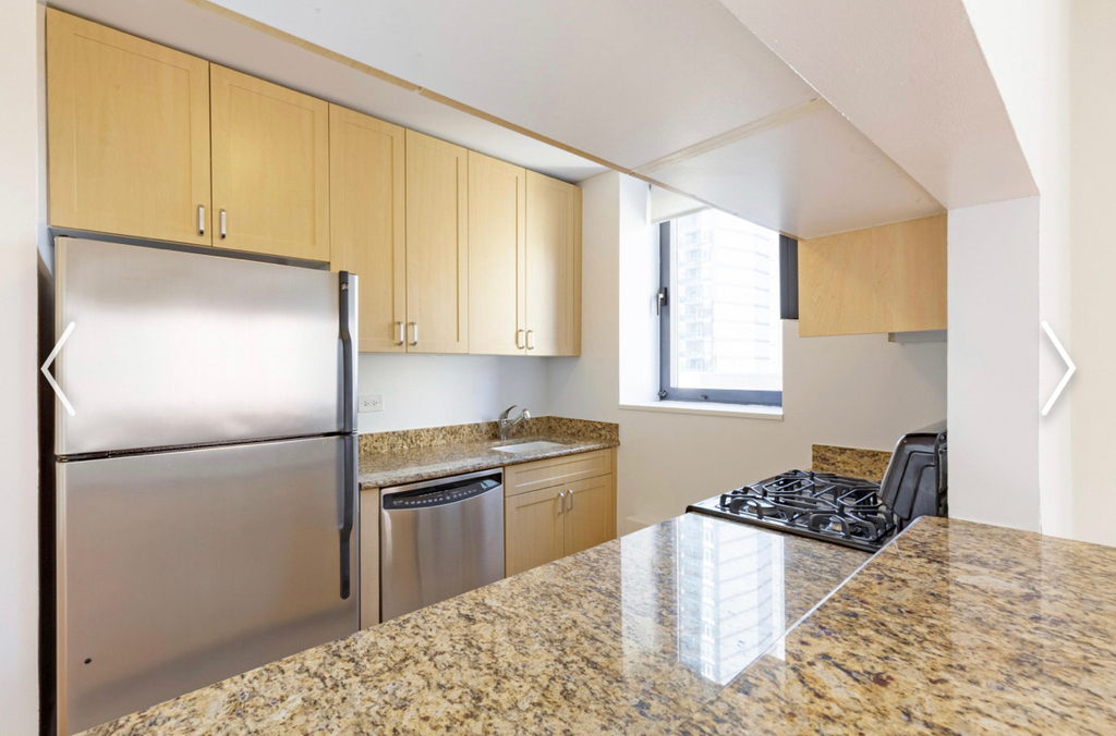 West 48th Street - Photo 1