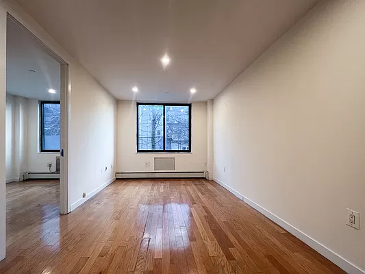 924 Metropolitan Avenue - Photo 1