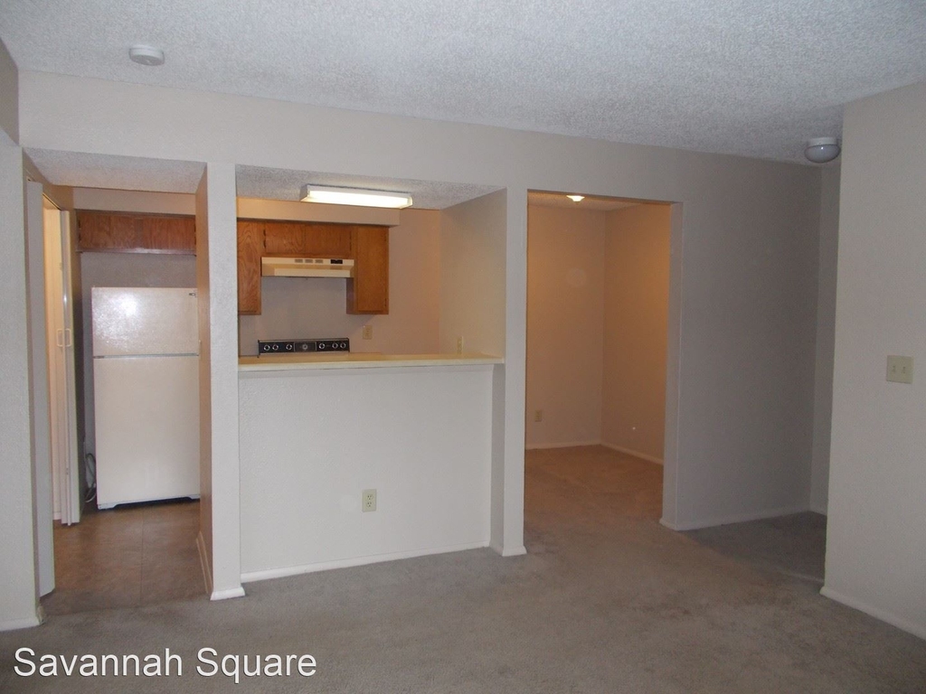 300 36th Ave Sw - Photo 1