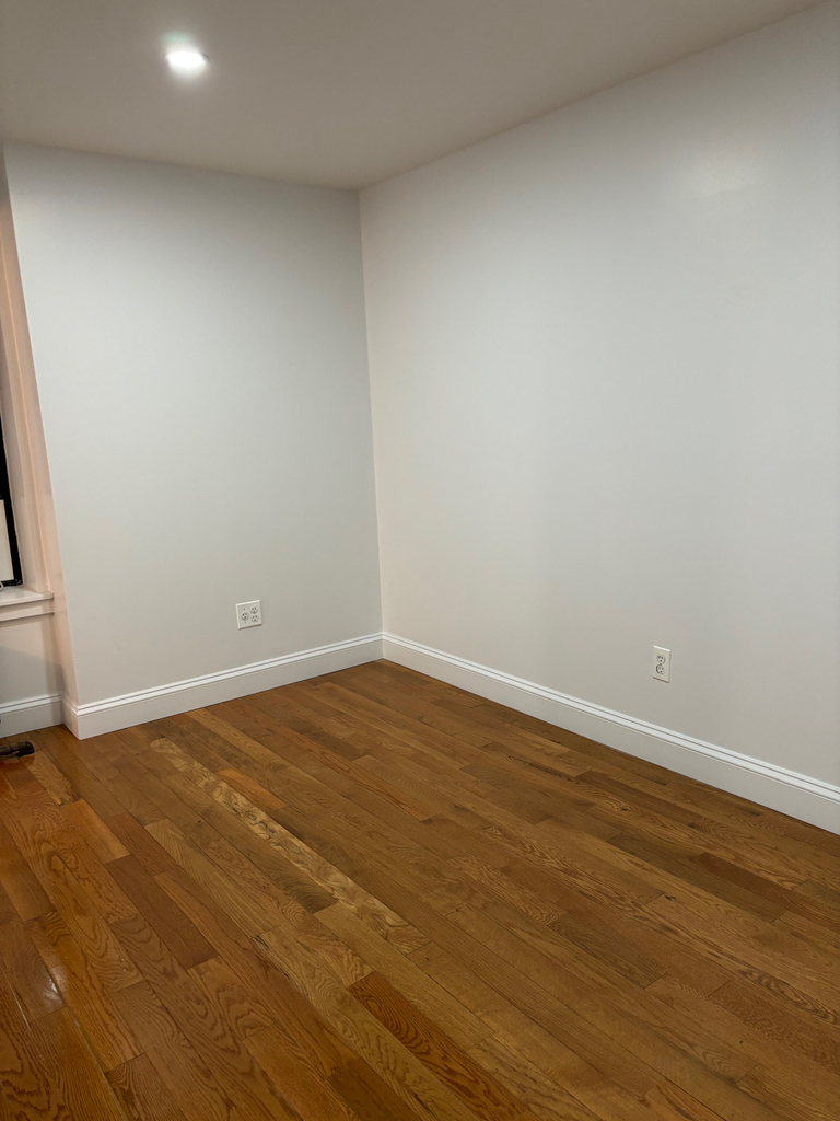 286 West 11th Street - Photo 1