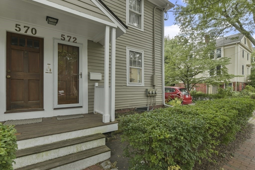 572 Franklin - Photo 26