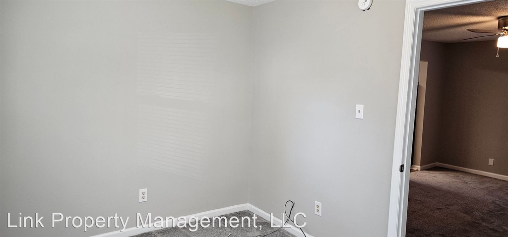 2211 W Shepherd Road - Photo 5