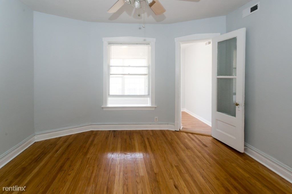 4735 N. Washtenaw, Unit 7 - Photo 3