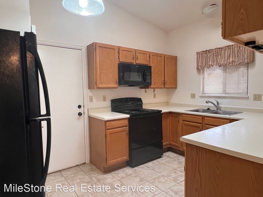 2540 Patriot Heights - Photo 3