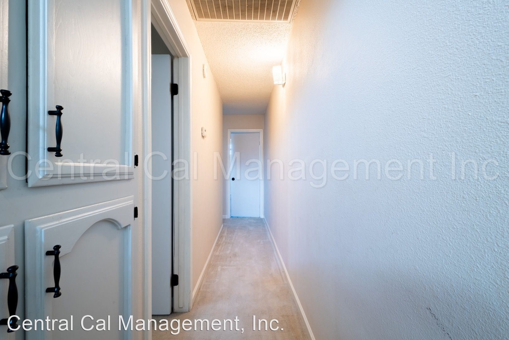 2316 Gosford Rd, Apt J - Photo 11