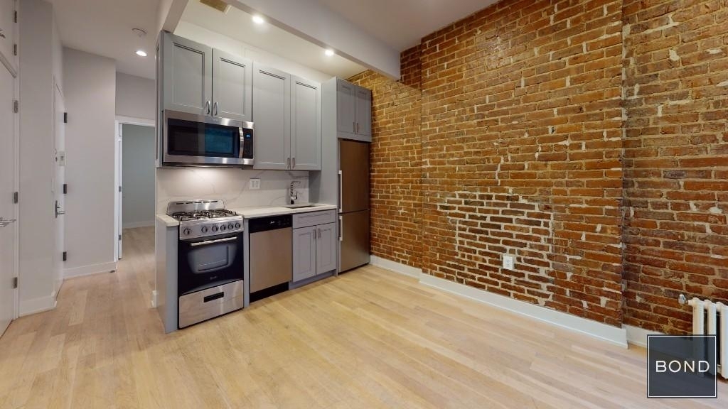 216 East 84th Street - Photo 3