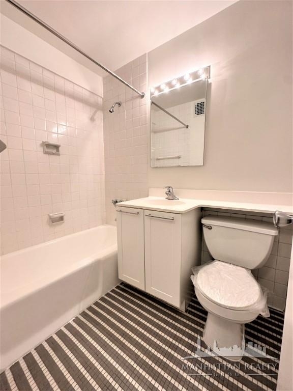 333 East 49th Street - Photo 5