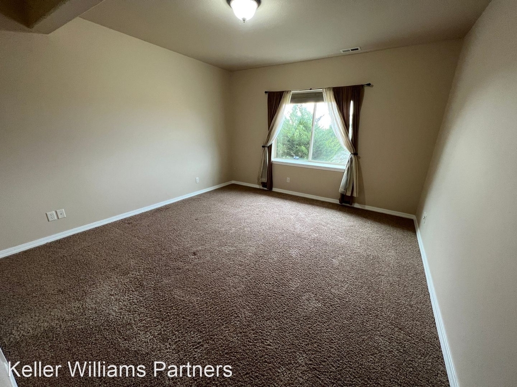 2483 Cinnabar Rd - Photo 21