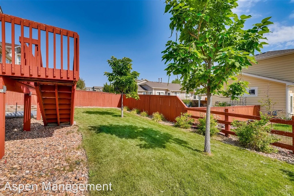 15656 East 107th Way - Photo 1