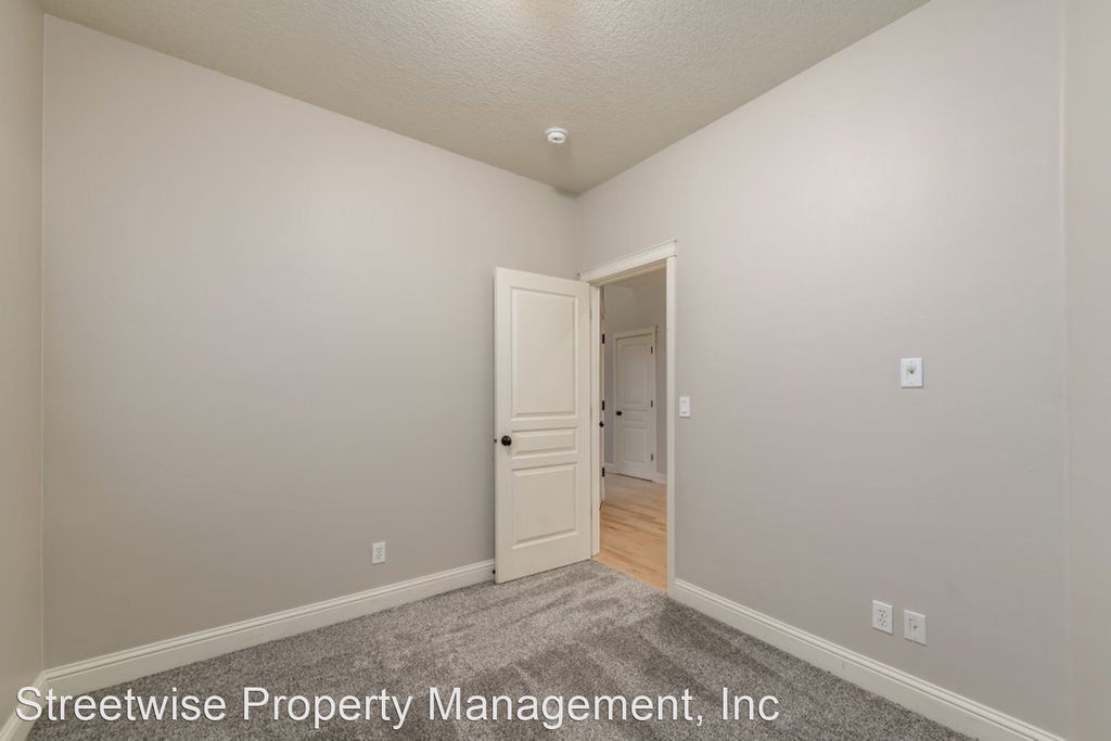 16711 Sw 134th Terrace - Photo 23