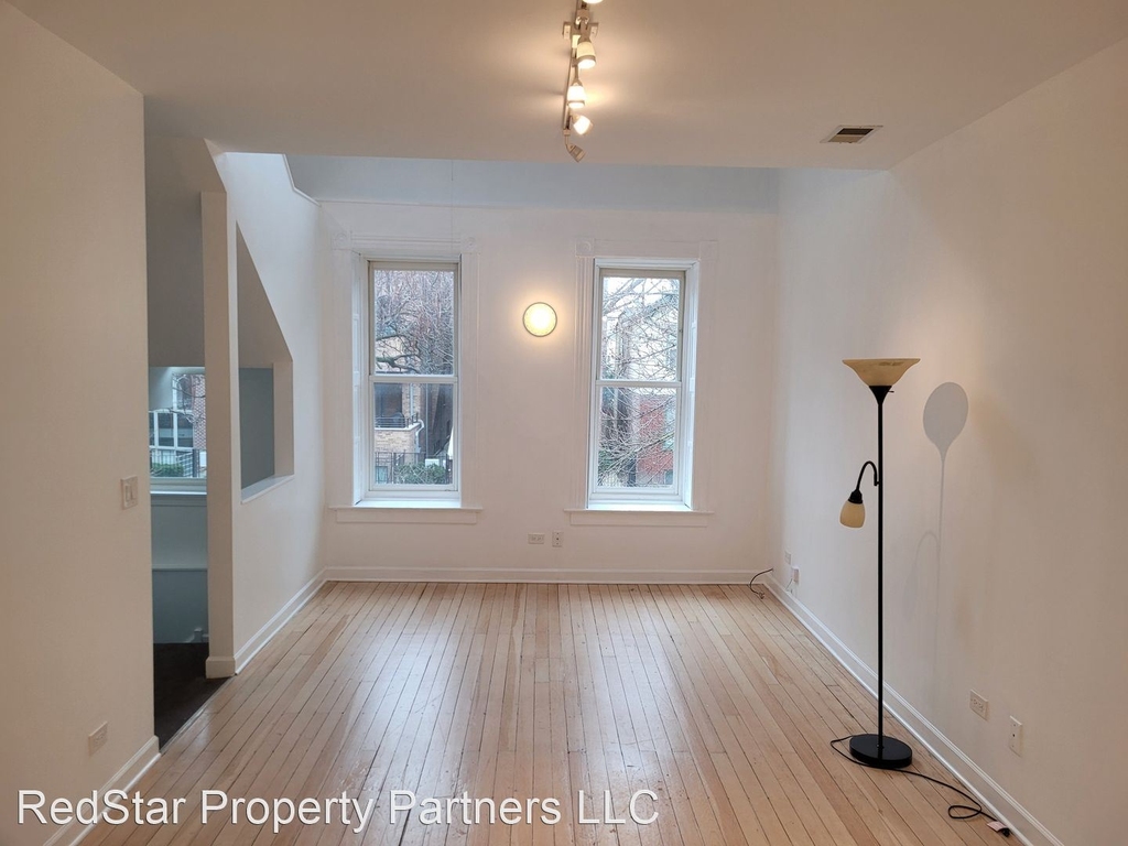 1036 N Winchester Avenue - Photo 1