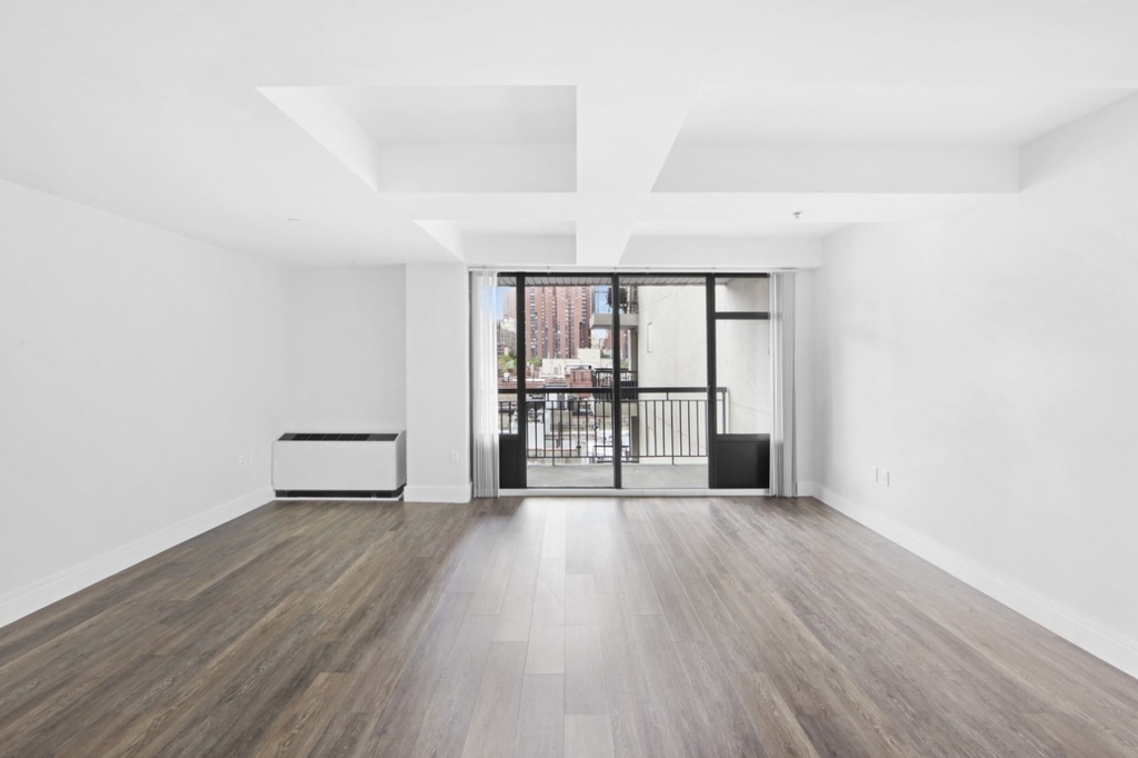 354 East 91st Street, New York. NY, 10128 - Photo 5